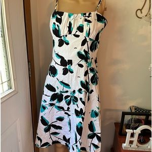 dress measure: pit to pit about 15”, waist about 14” and length about 37”